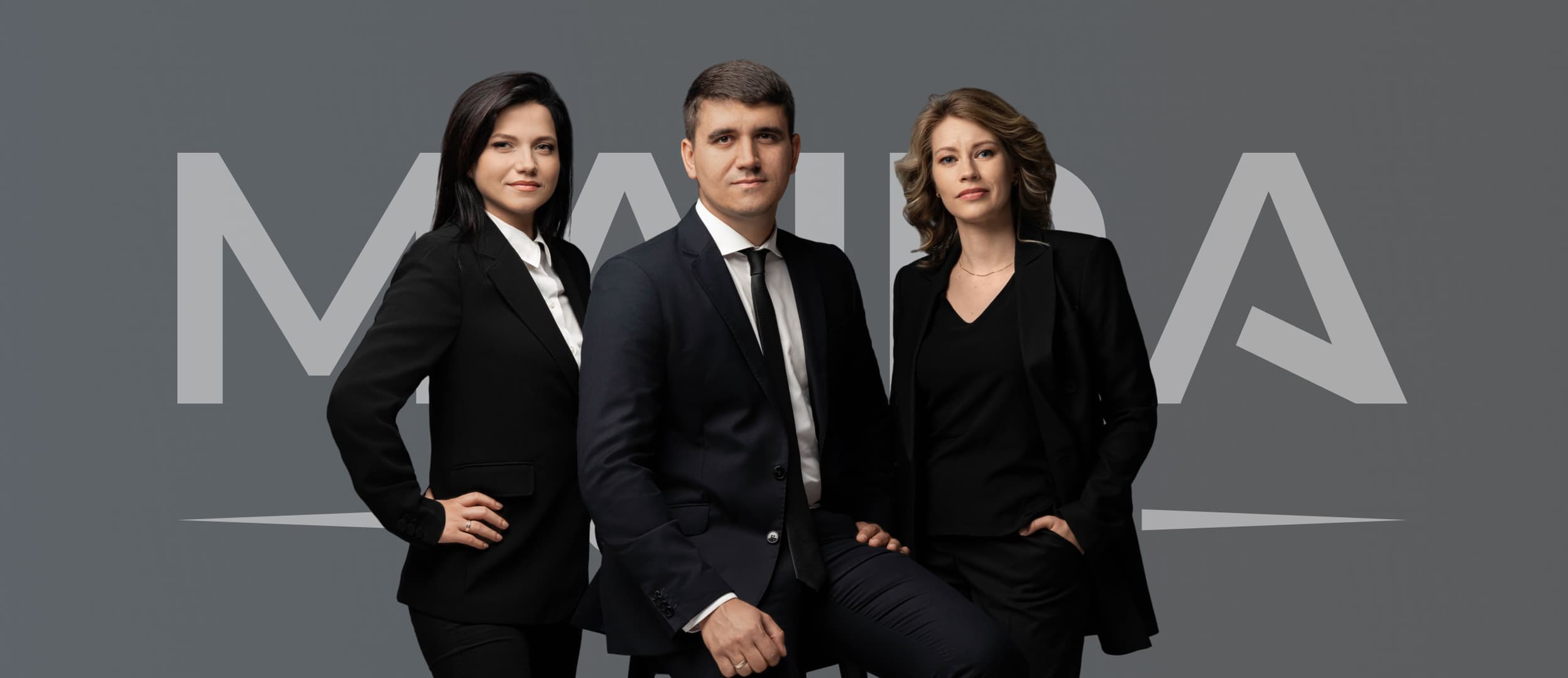 Команда міжнародної юридичної компанії Maira Consult